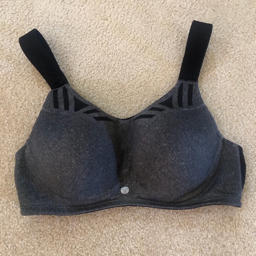 Livi Active Gray Support Sports Bra Size 42 D